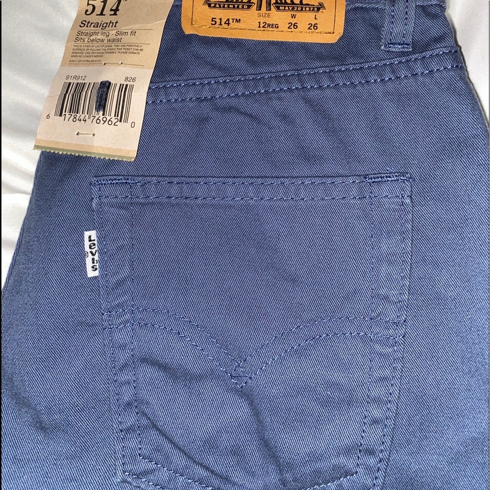 Blue Levi Jeans - Picture 5 of 7